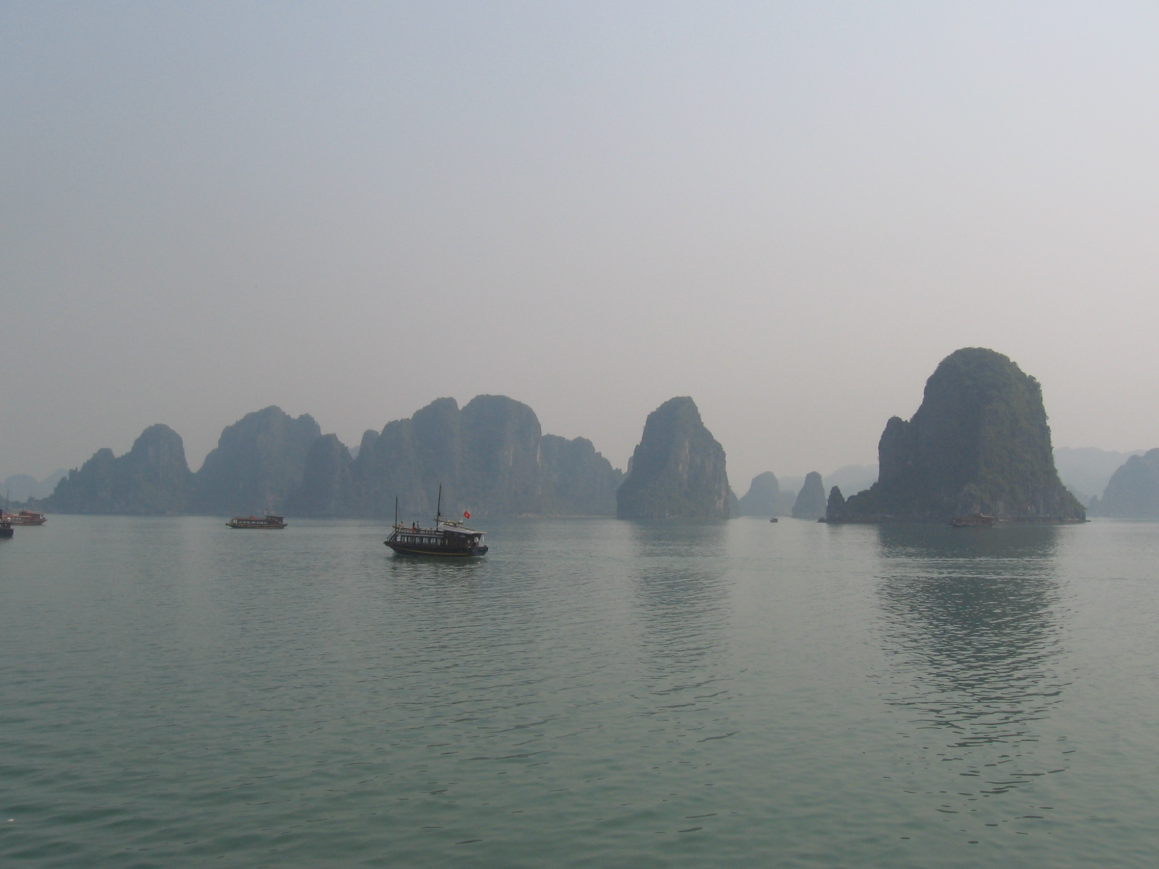 halong bay vietnam
